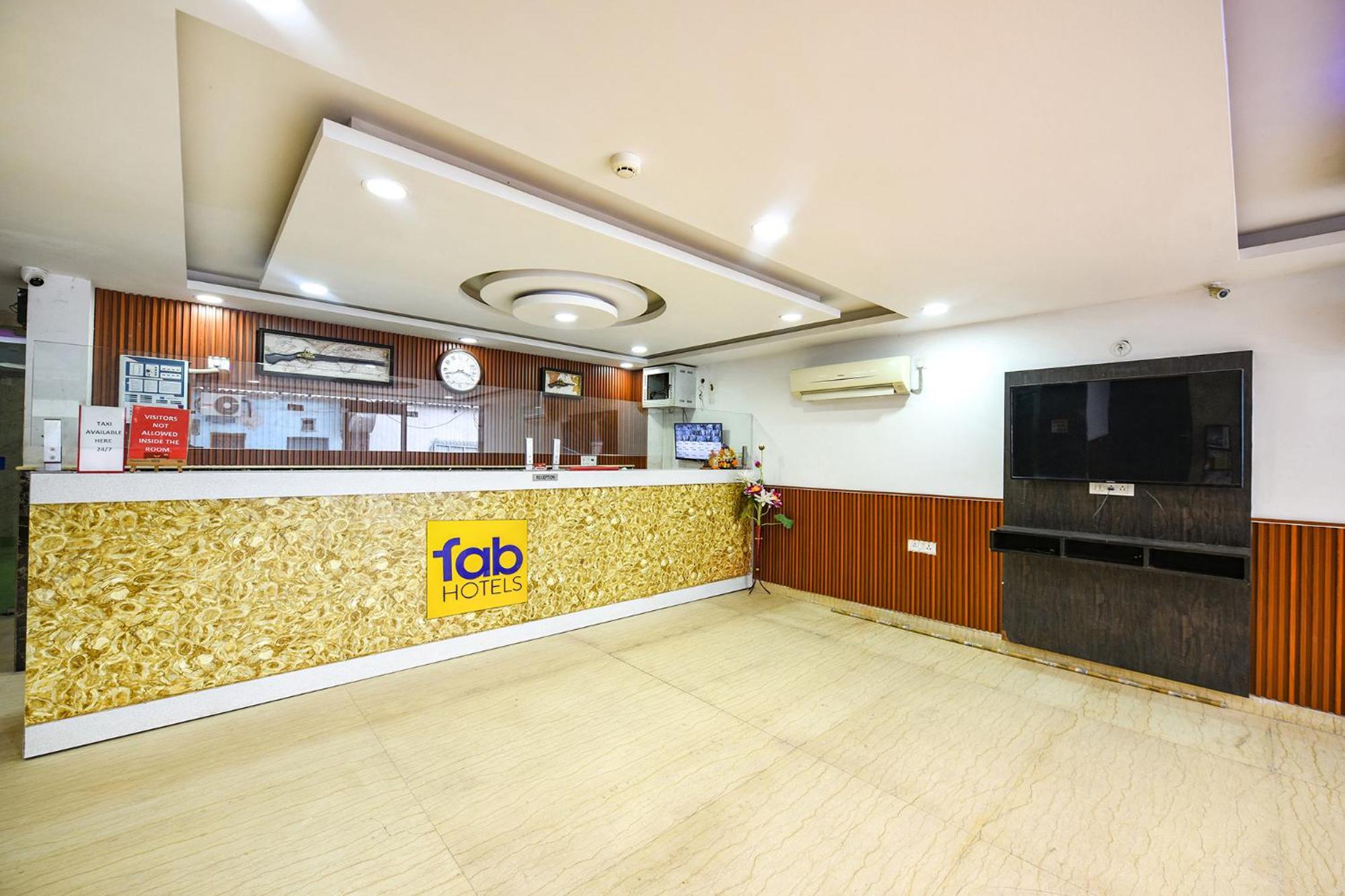 Fabhotel Belwood Near Igi Airport ニューデリー エクステリア 写真