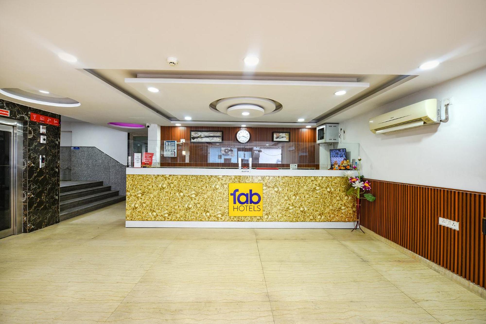 Fabhotel Belwood Near Igi Airport ニューデリー エクステリア 写真